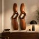 Paire de sculptures murales abstraites modernistes en bois massif, diptyque