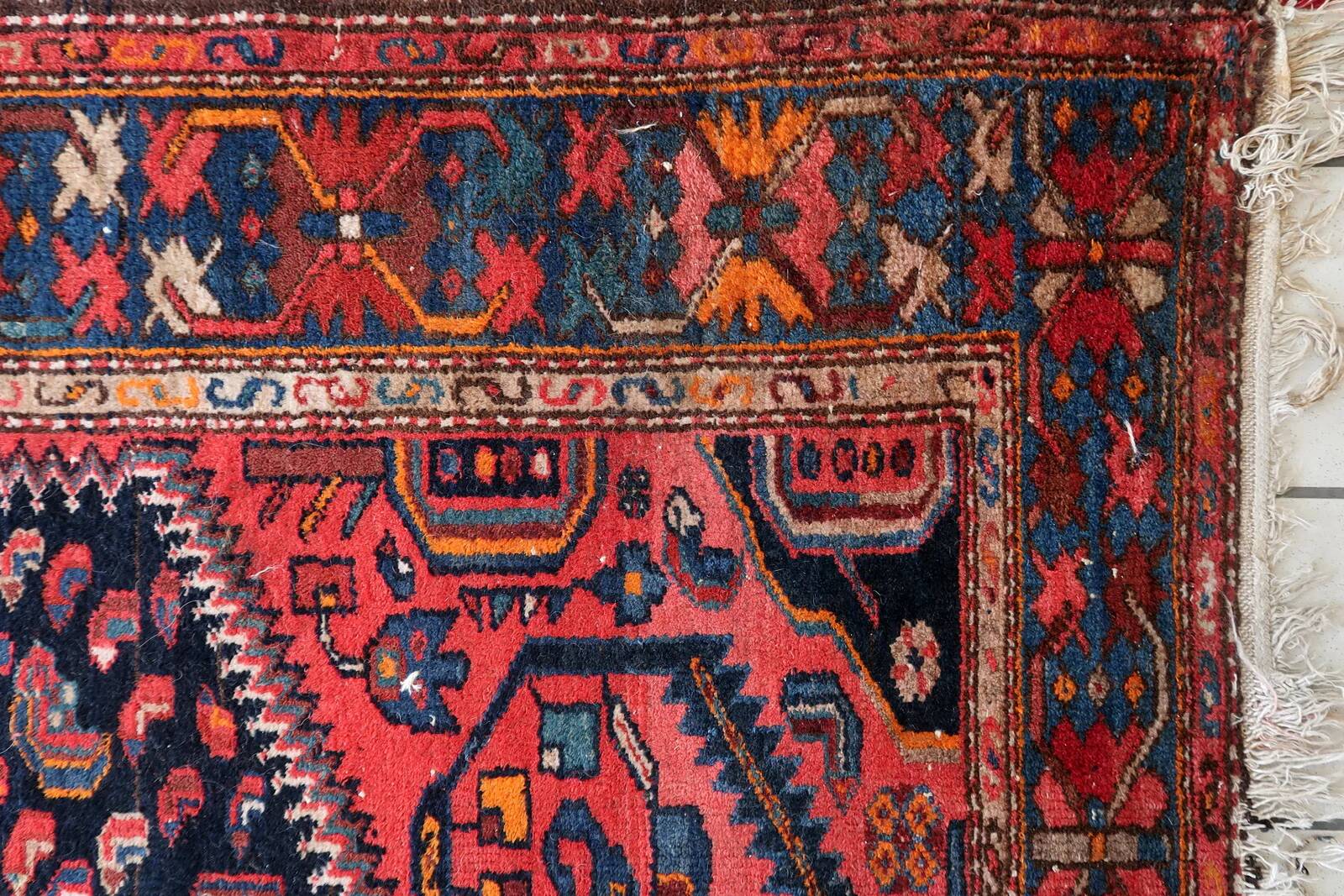 Handmade vintage Persian Hamadan rug 137cm x 194cm, 1960s