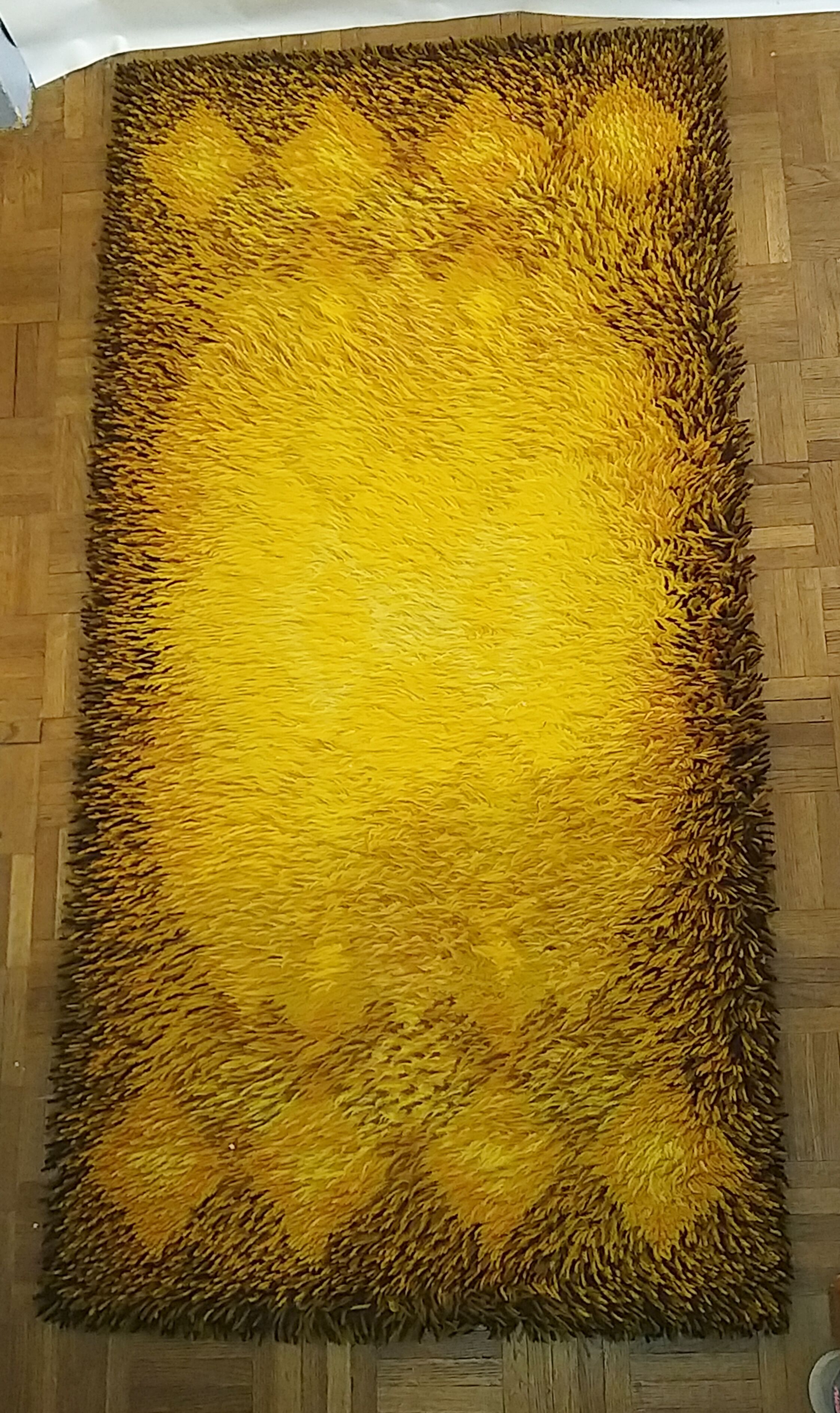 Vintage Desso rug from 1970 made in the Netherlands