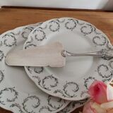 Silver metal cake shovel