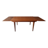Table scandinave