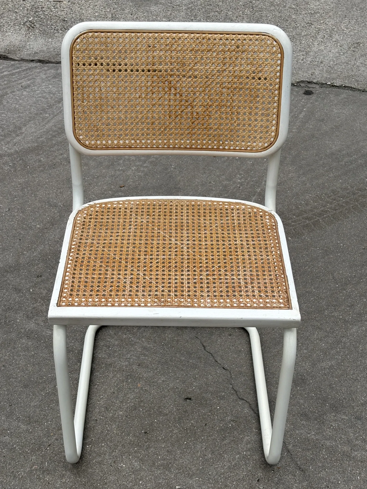 Cesca design chair b32 model in white