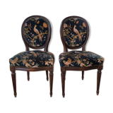 Paire de chaises style Louis XVI dossier médaillon