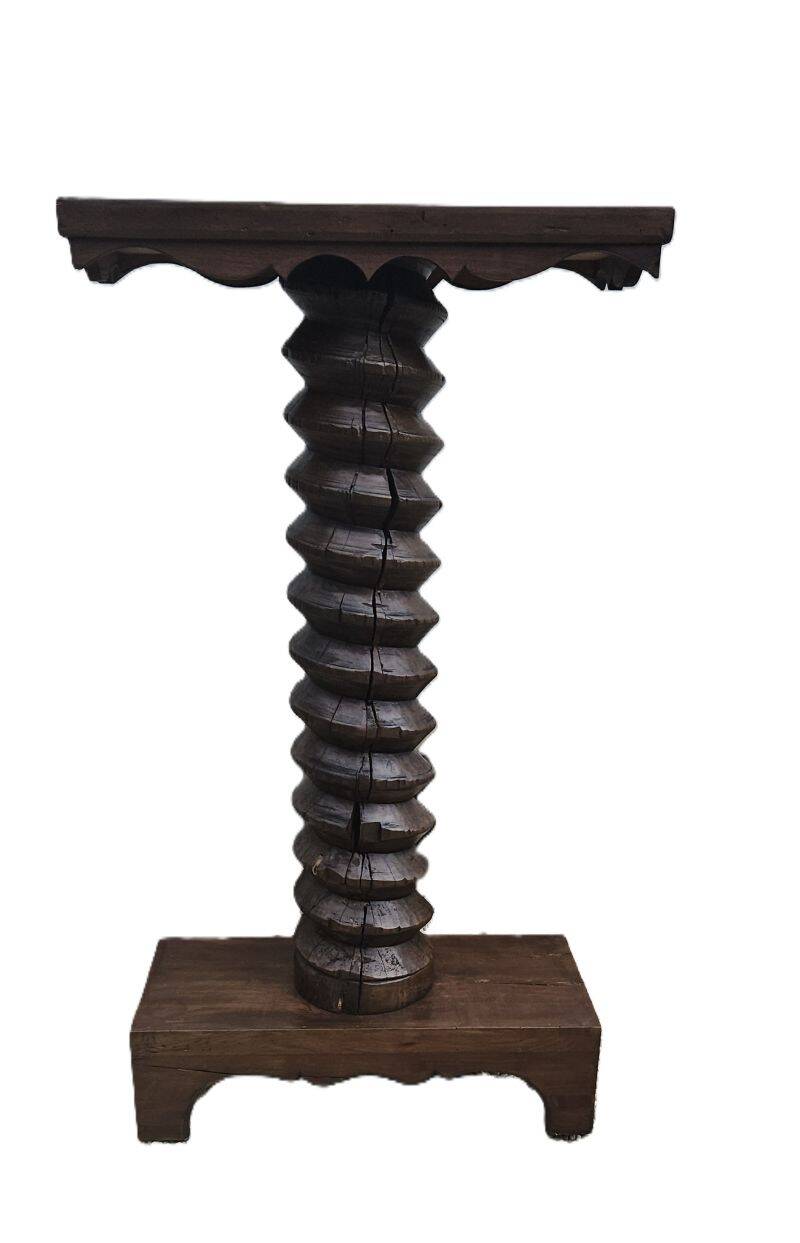 Large press screw column