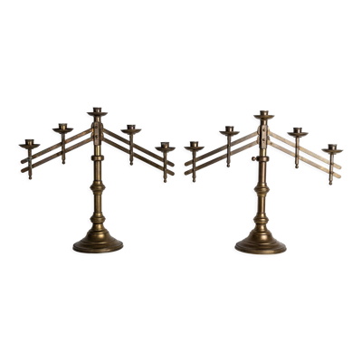 Paire de candélabres d'autel en bronze