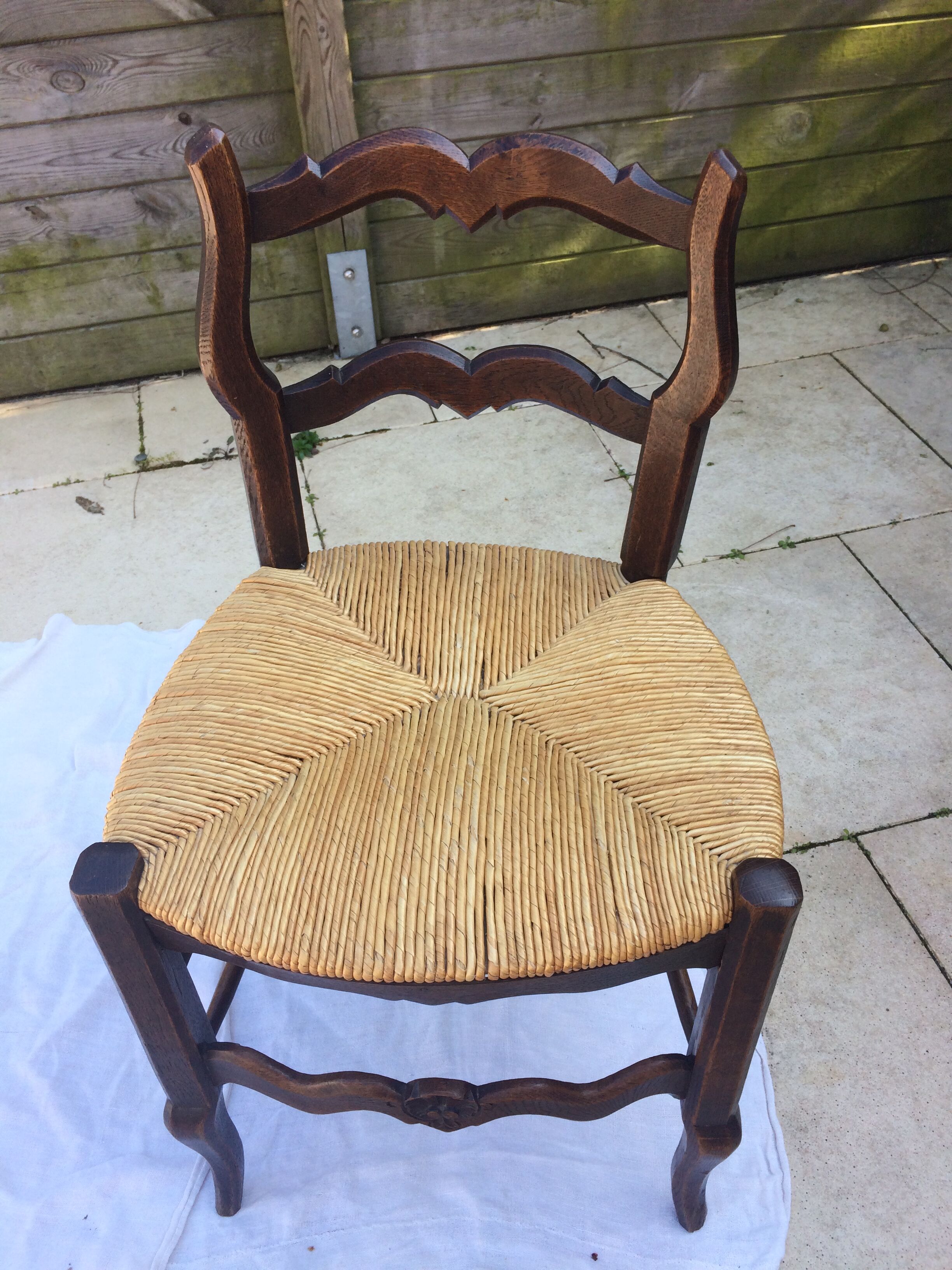 2 fun chairs low middle of back