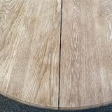 Renovated round Art Deco dining table, extendable, made of solid oak, 213cm.