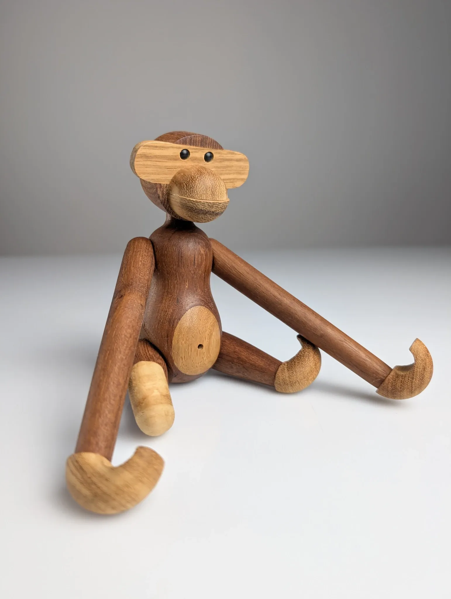 Large two-tone wooden monkey figure by Kay Bojesen, Danish design from the 20th century