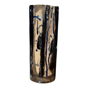 Grand vase design en - main