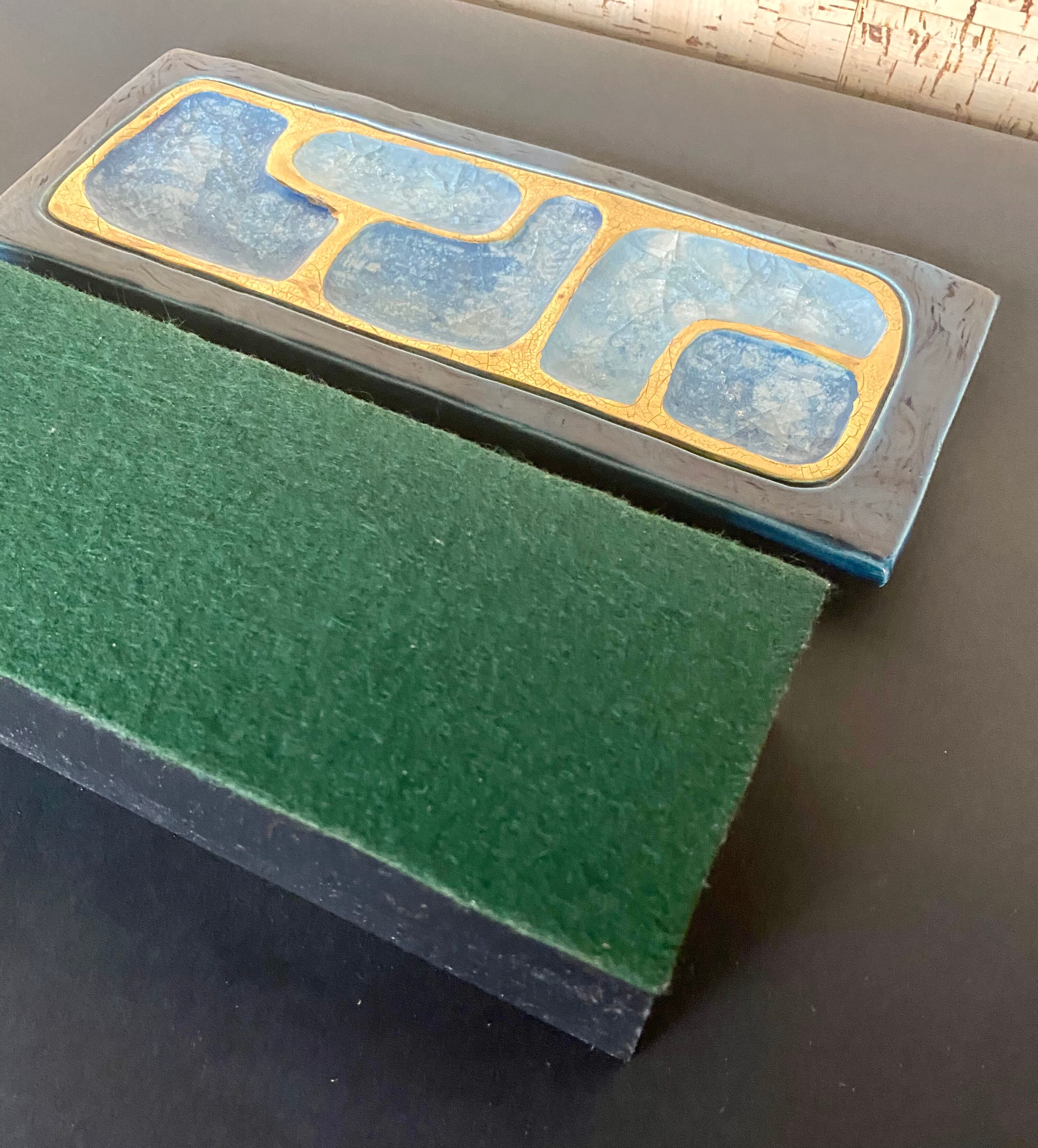 Box of Mithé Espelt ceramics, wood, 60s
