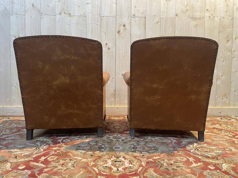 Paire de fauteuils Club en imitation cuir