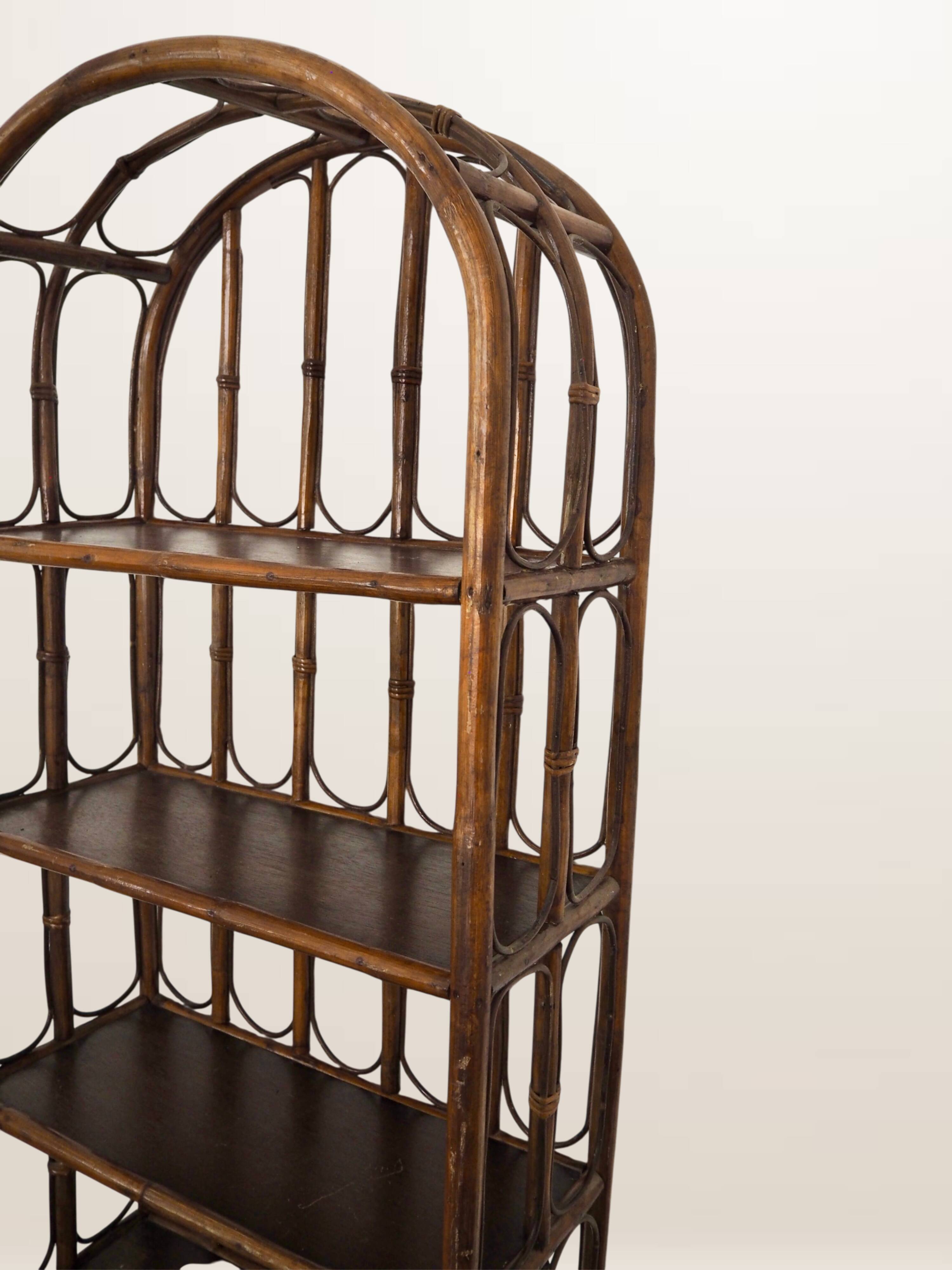 Étagère en rotin cintré — 173 cm