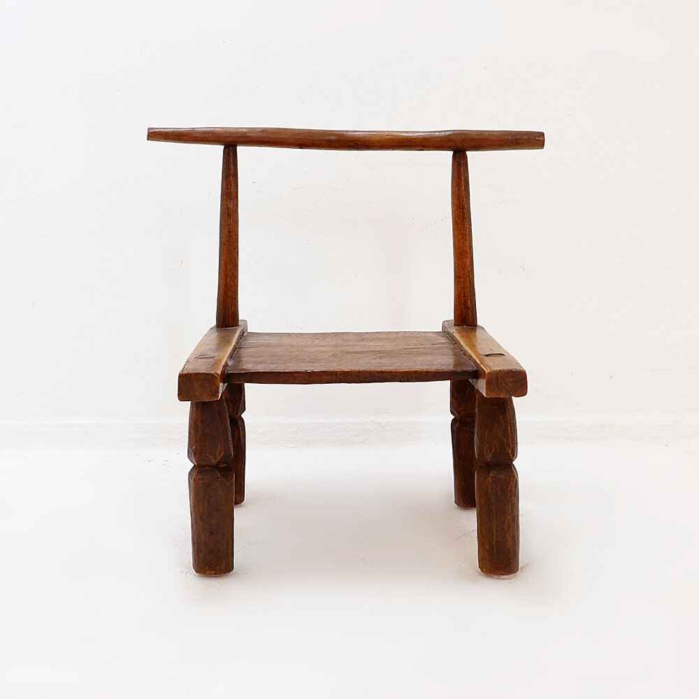Traditional African hand-carved 'Baoulé' chair, 1920s
