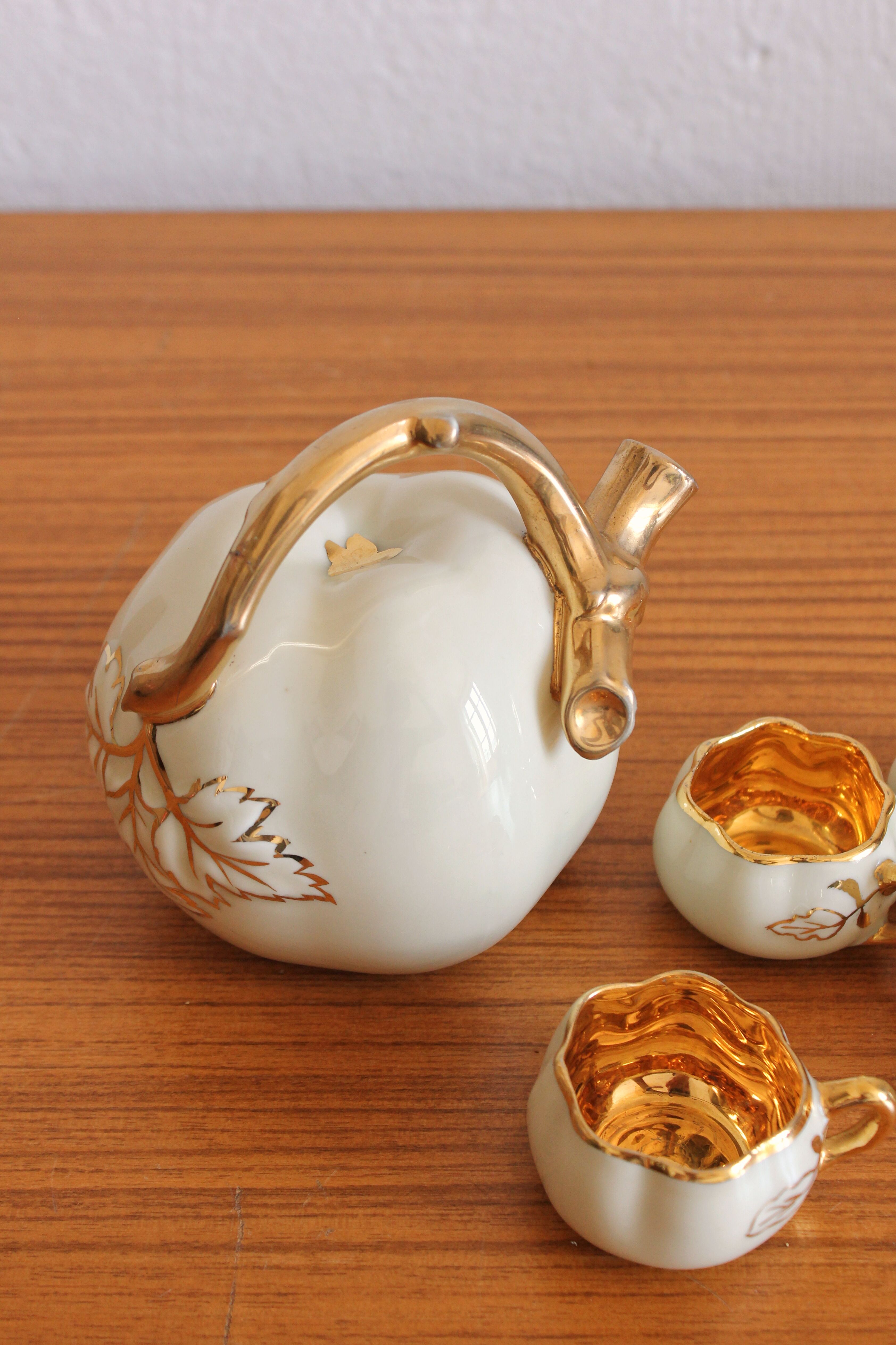 Service à digestif et tasses en porcelaine de Limoges Lucien Michelaud vintage