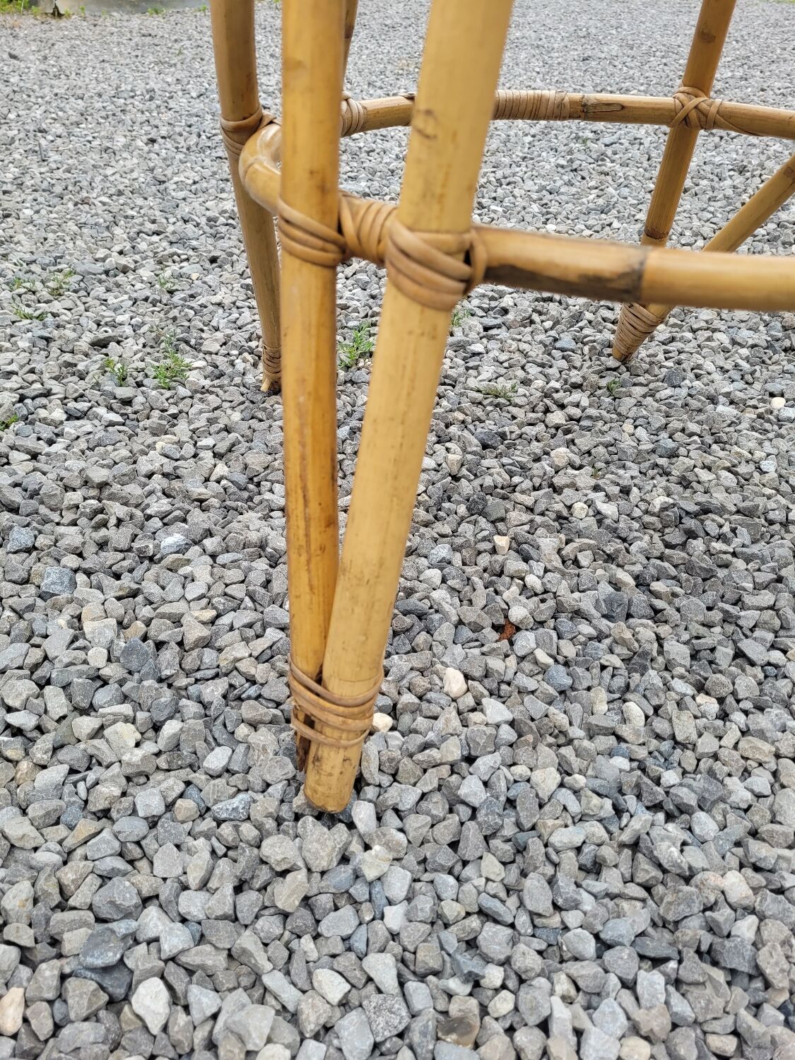 7 vintage rattan chairs