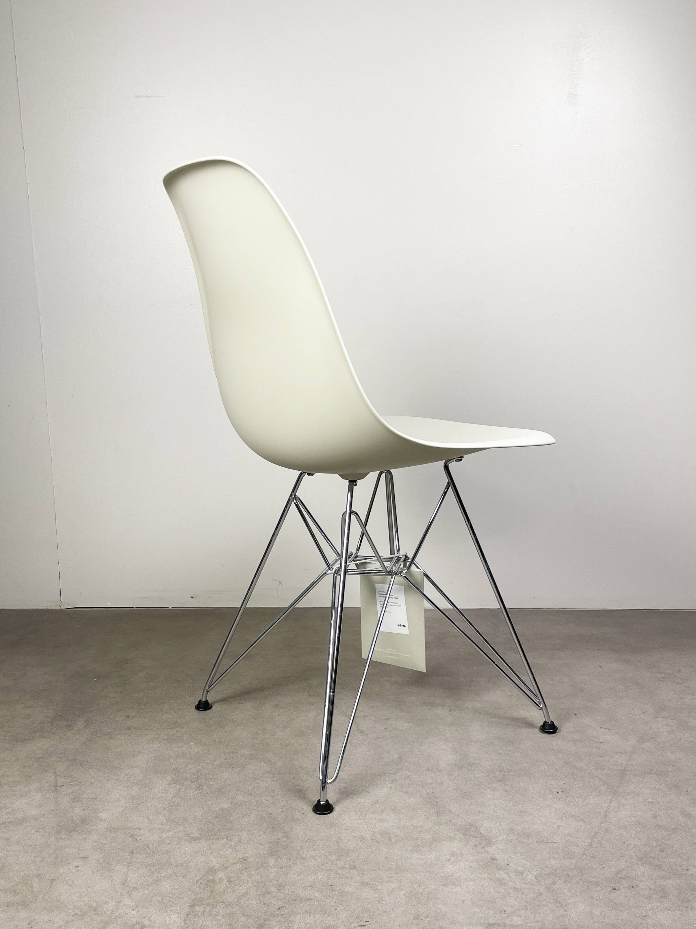 DSR Chair by Charles and Ray Eames for Vitra, 4 pieces