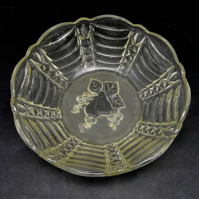 F2E Hydrangea Art Deco Bowl Cat No. 550