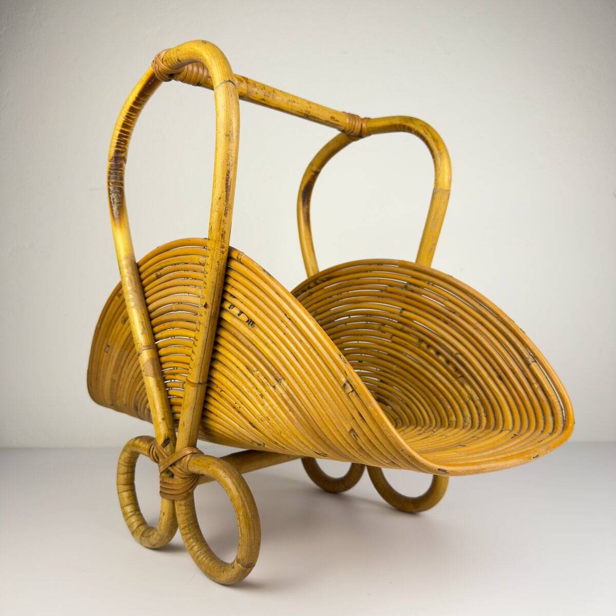 Vintage bamboo magazine rack by Vivai Del Sud, Italy, 1960s.