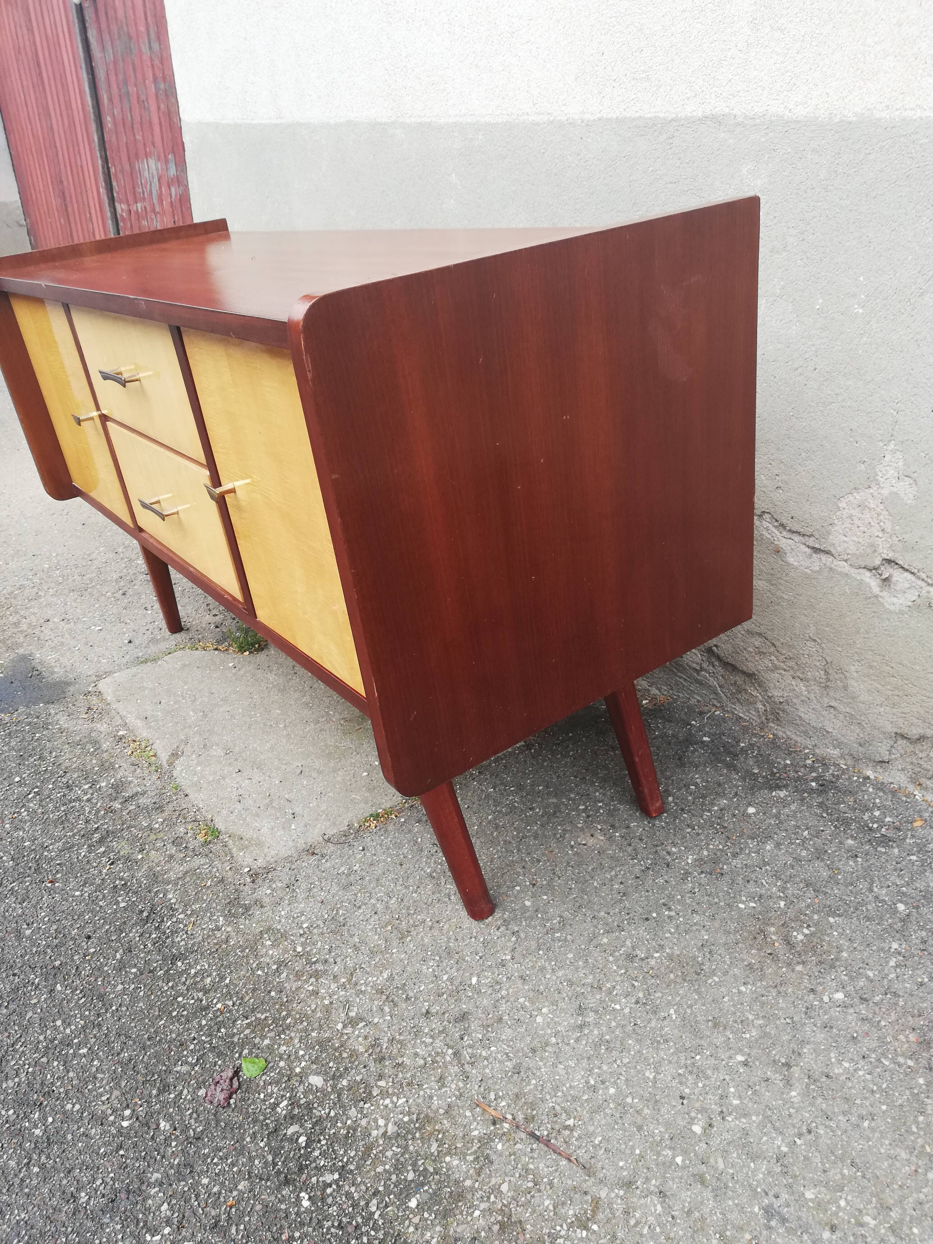 Vintage 2-door dresser 2 drawers