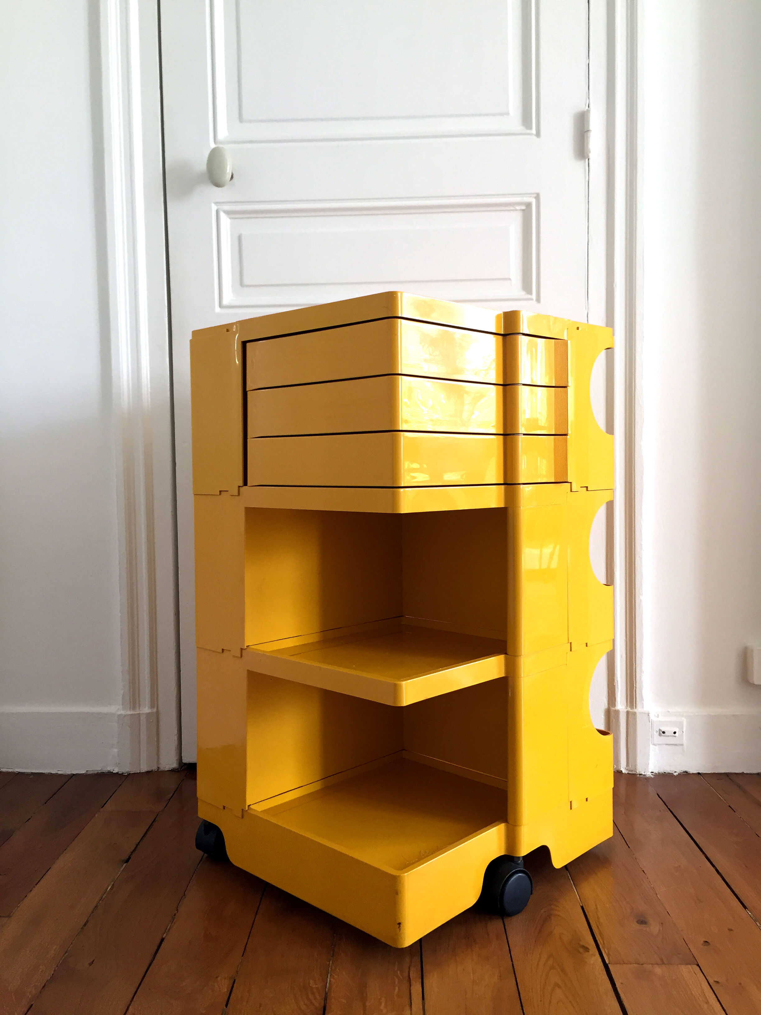 Boby serving table by Joe Colombo