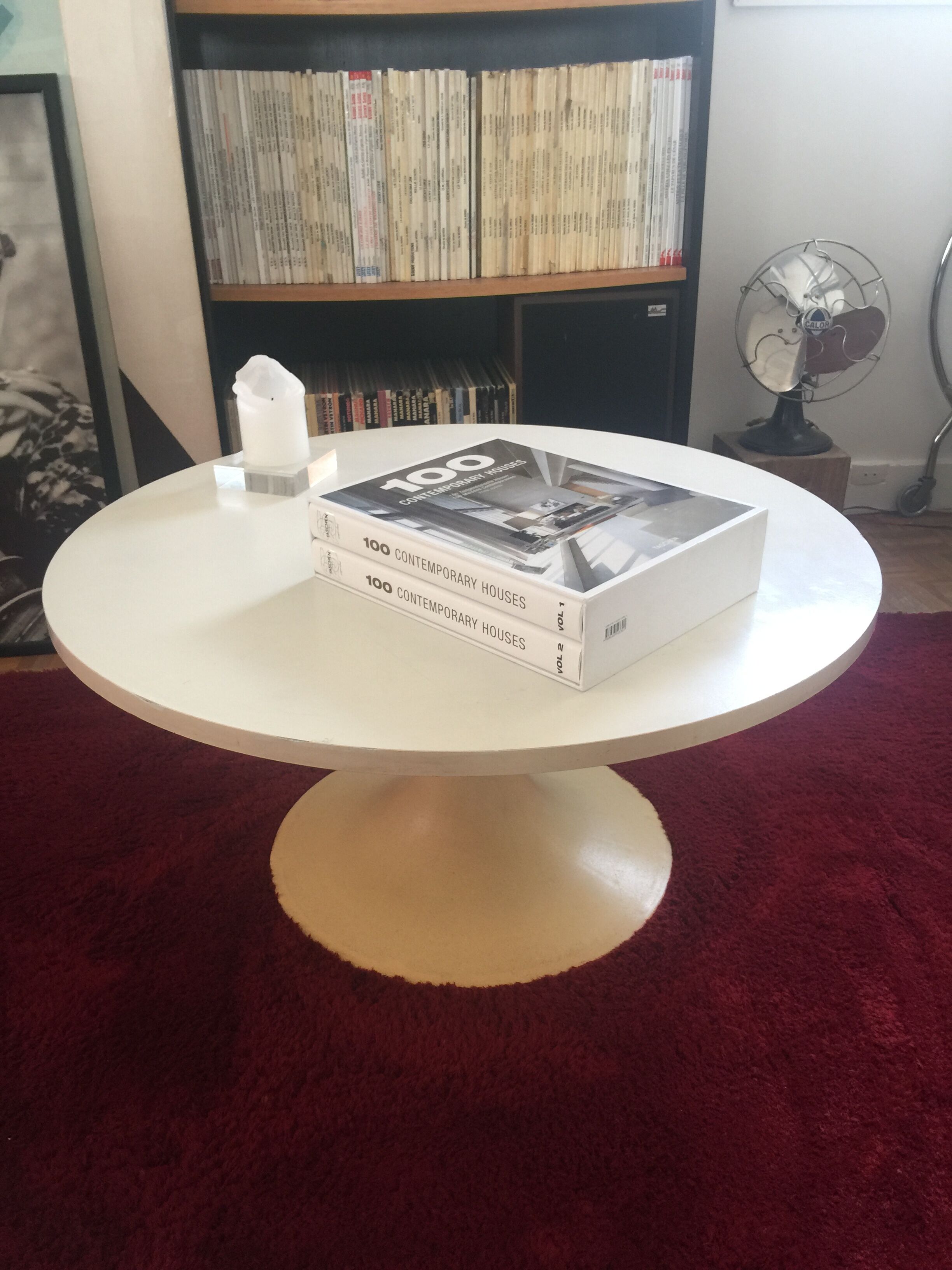 70' tulip foot coffee table