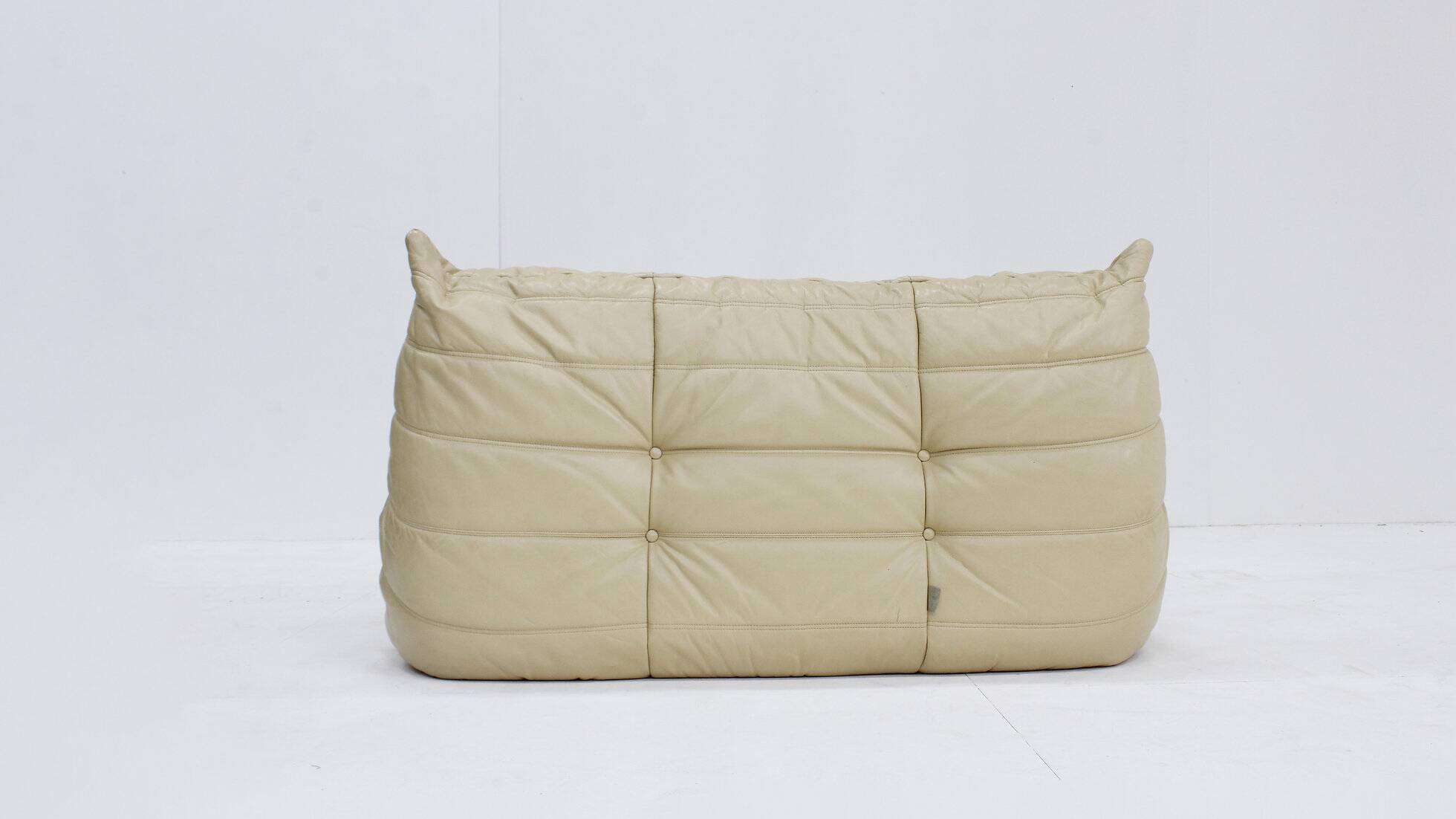Vintage Togo Ligne Roset 2 seater sofa in leather by Michel Ducaroy