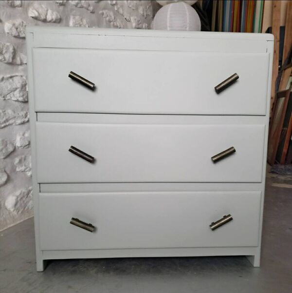 Commode vintage en bois massif peint