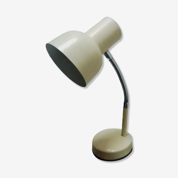 Articulated desk lamp