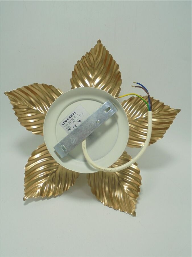 Golden flower wall lamp