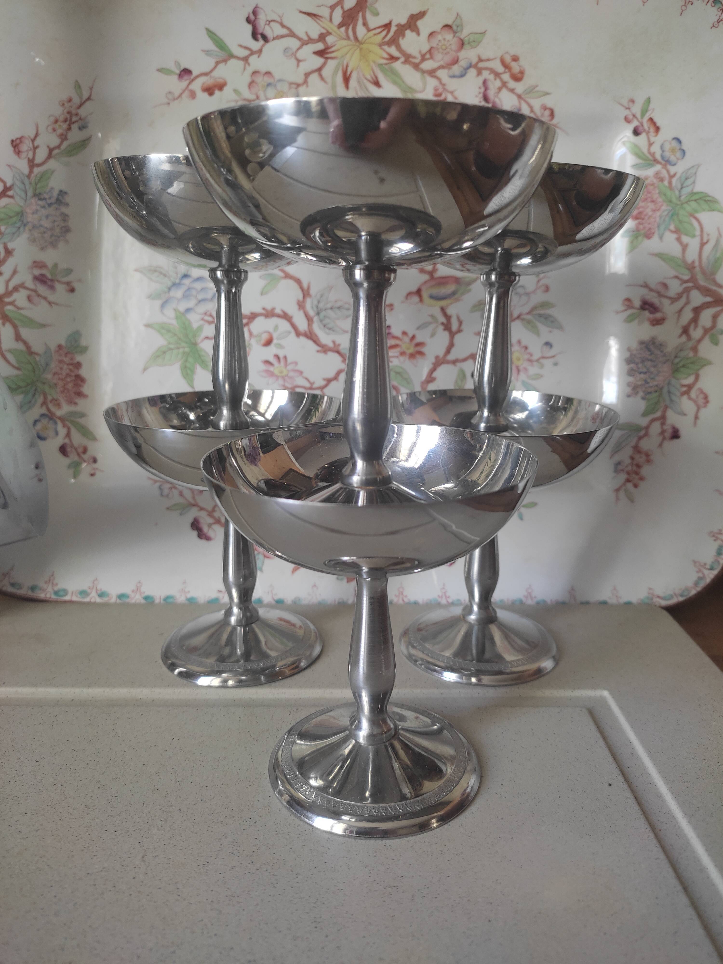 Stainless steel standing cuts