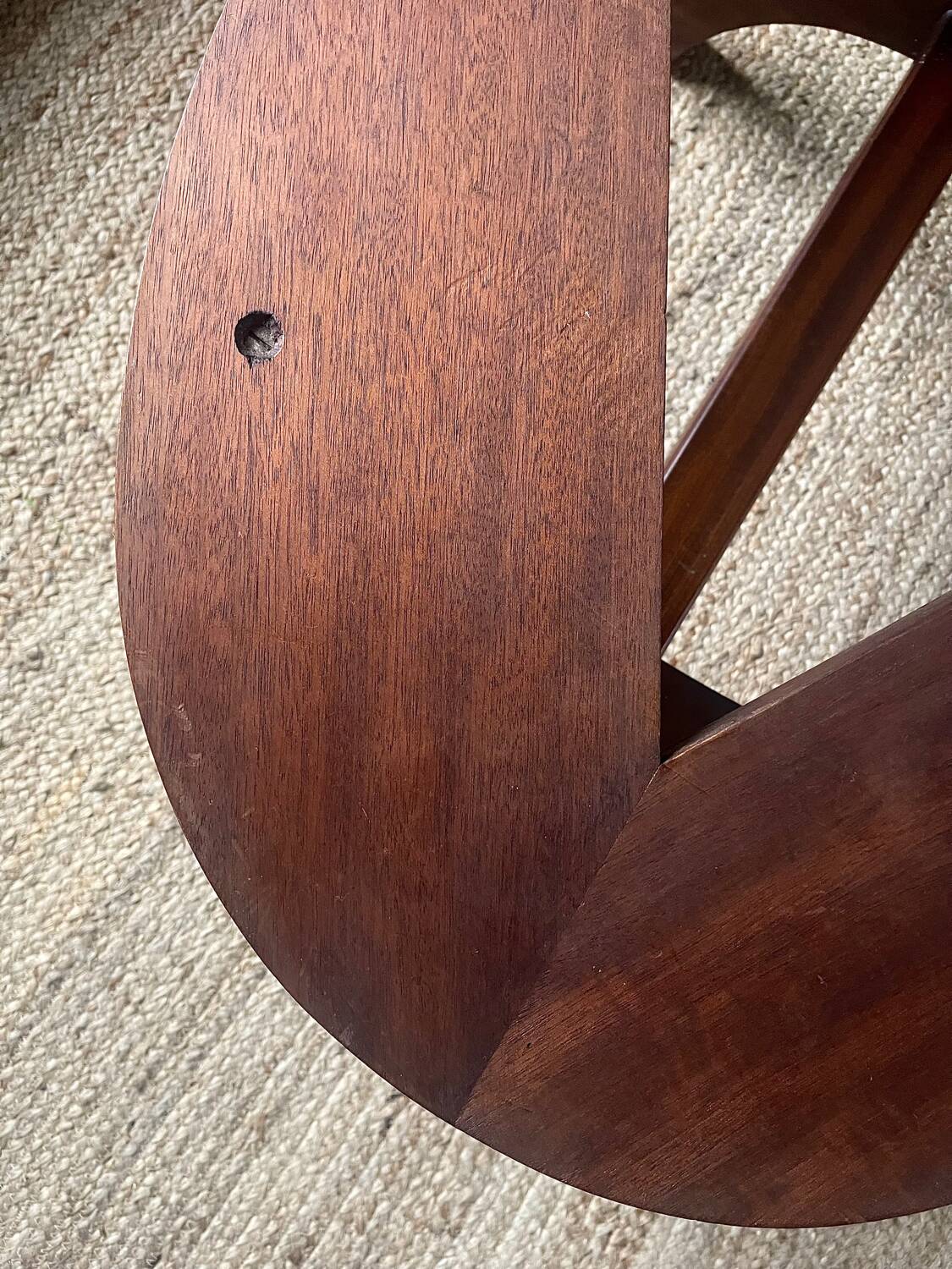 Coffee table in wood, marble and onyx.