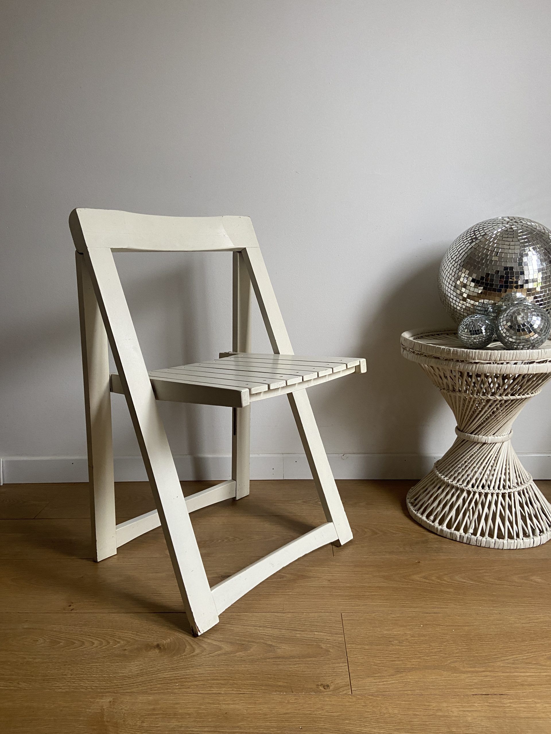 White folding vintage chair