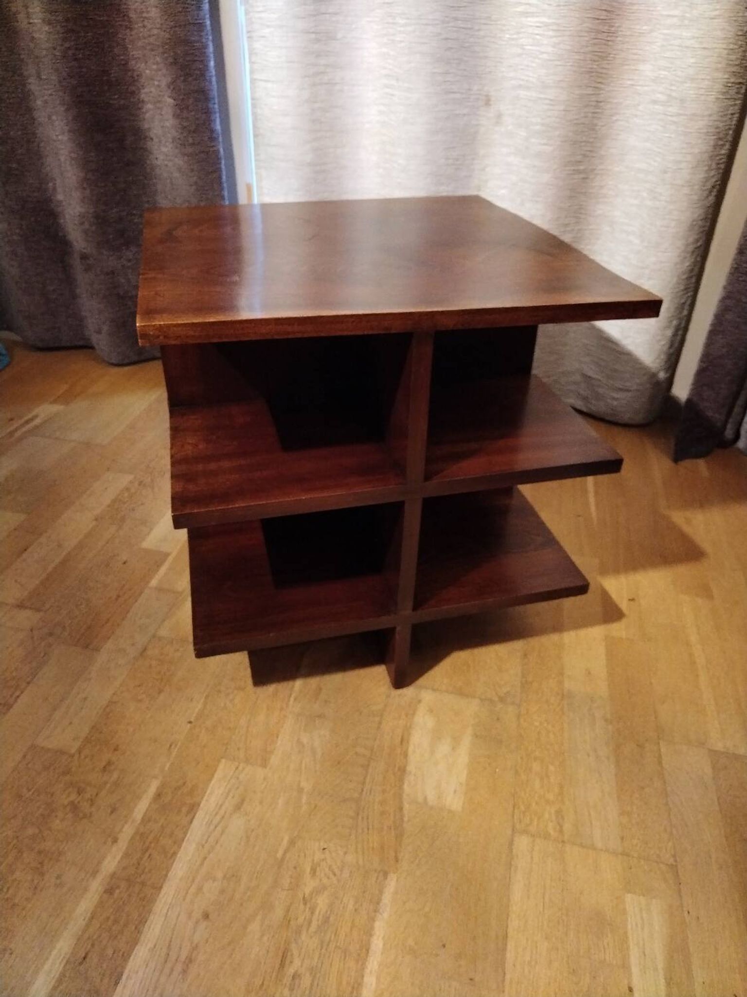 Side table bookshelf