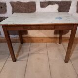 Farm table