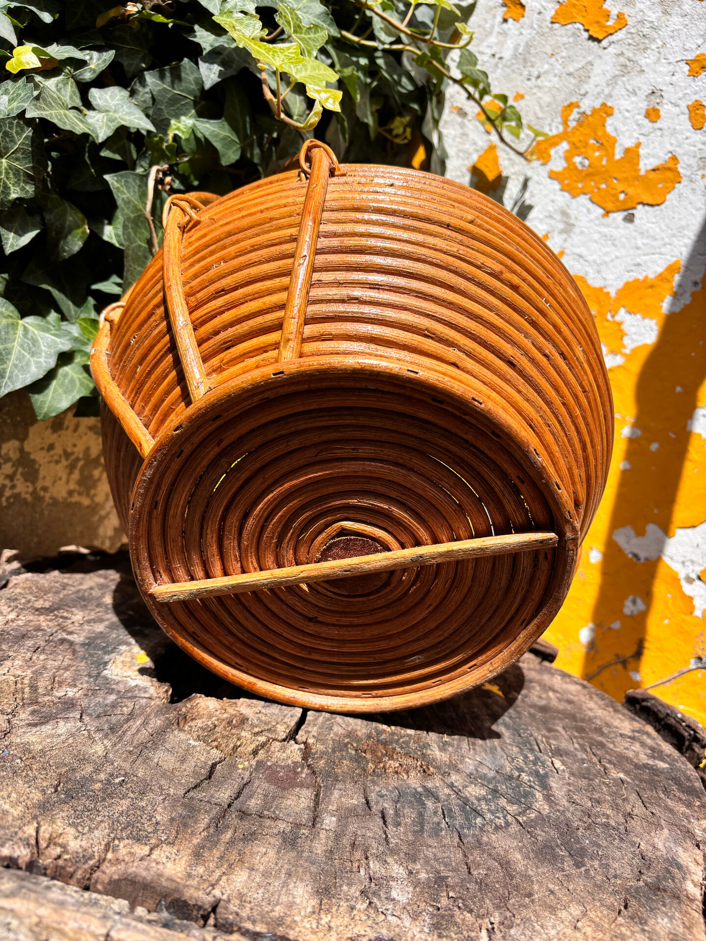 Rare wrapped rattan basket, in the style of Gabriella Crespi / Vivai del Sud.