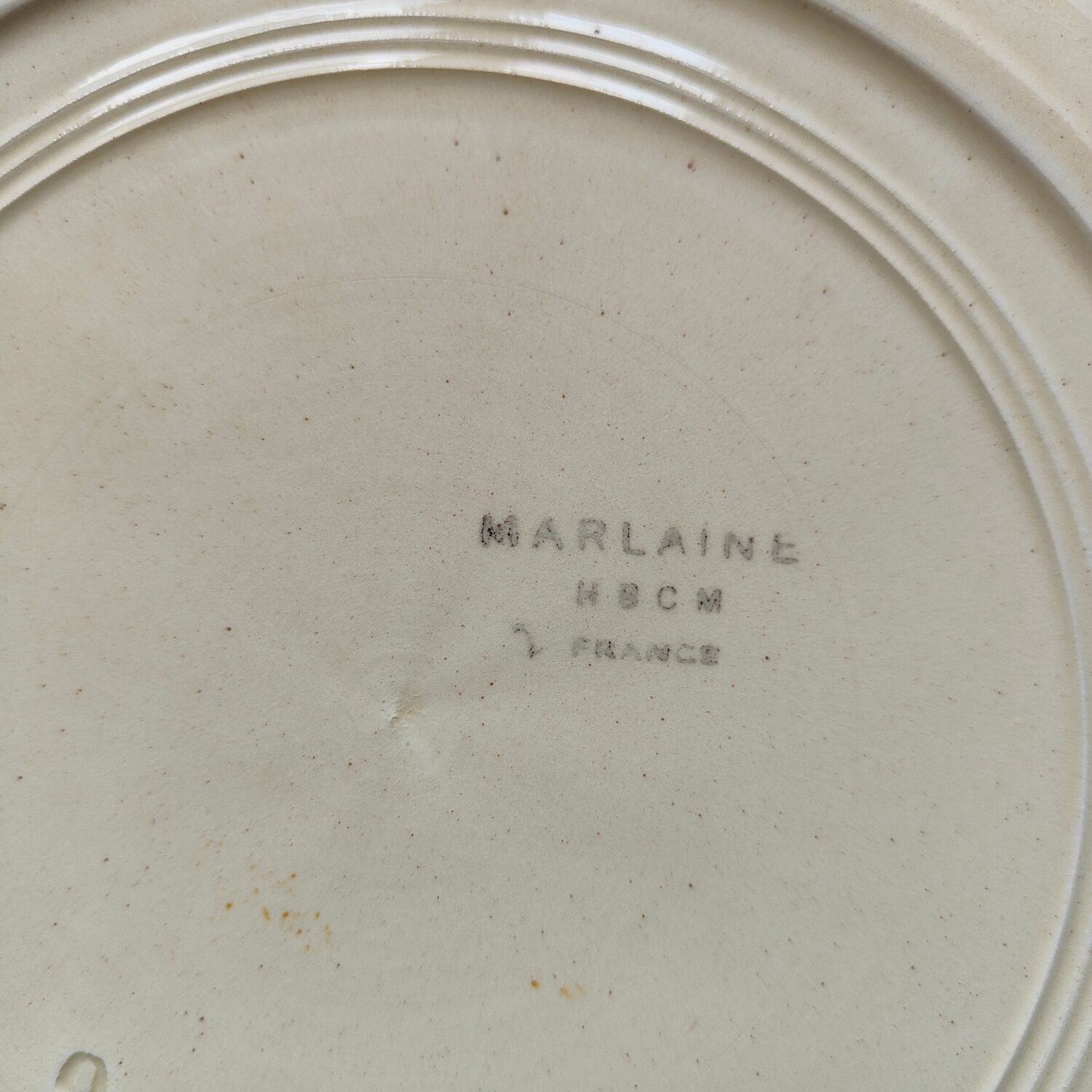 Flat round Creil Montereau