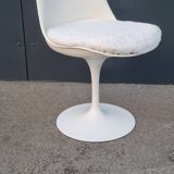 Tulip chair by Eero Saarinen, for Knoll