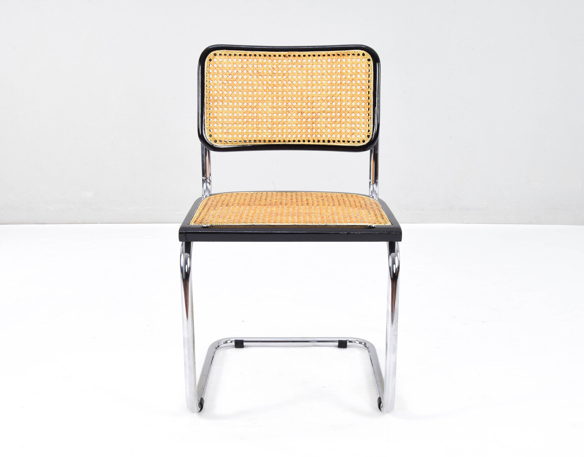 Set of Four Mid-Century Modern Italian Marcel Breuer B32 Cesca Chairs, 70s