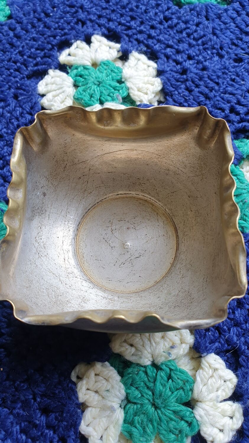 Sprinkling spoon and bowl