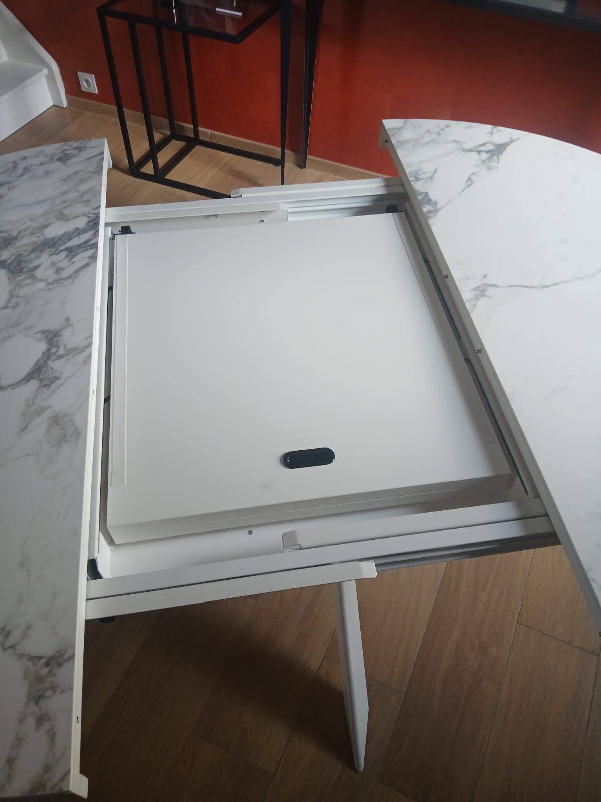 Extendable round table Calligaris