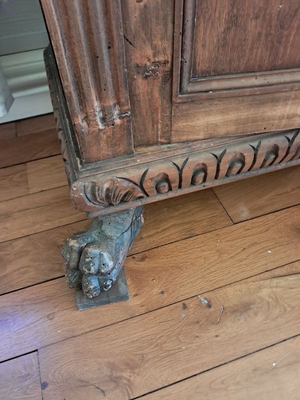 Petite armoire bibliothèque