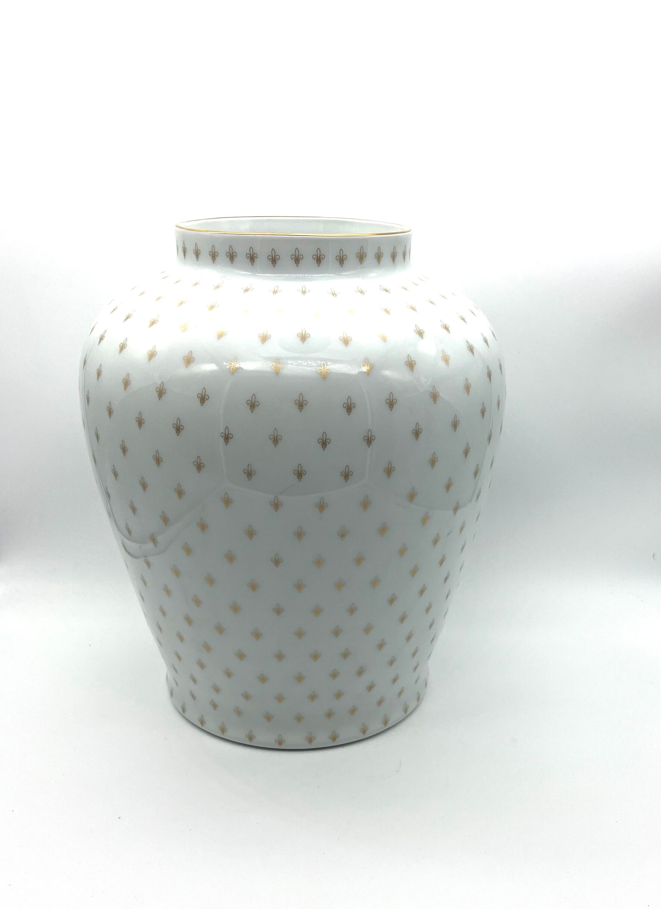 Vase Limoges Tharaud white with golden fleur-de-lis