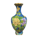 Pretty vase in partitioned enamel