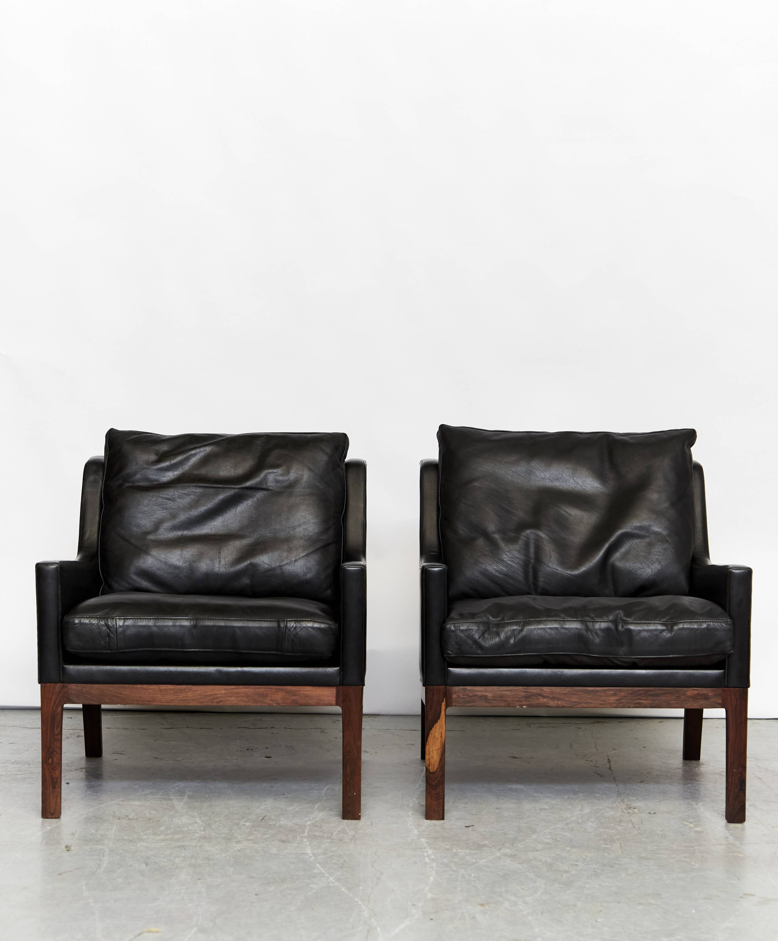 Pair of Kai Lyngfeldt Larsen armchairs model n°39 for Søren Willadsen
