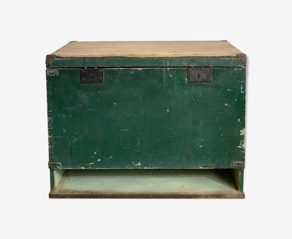 Coffre en bois