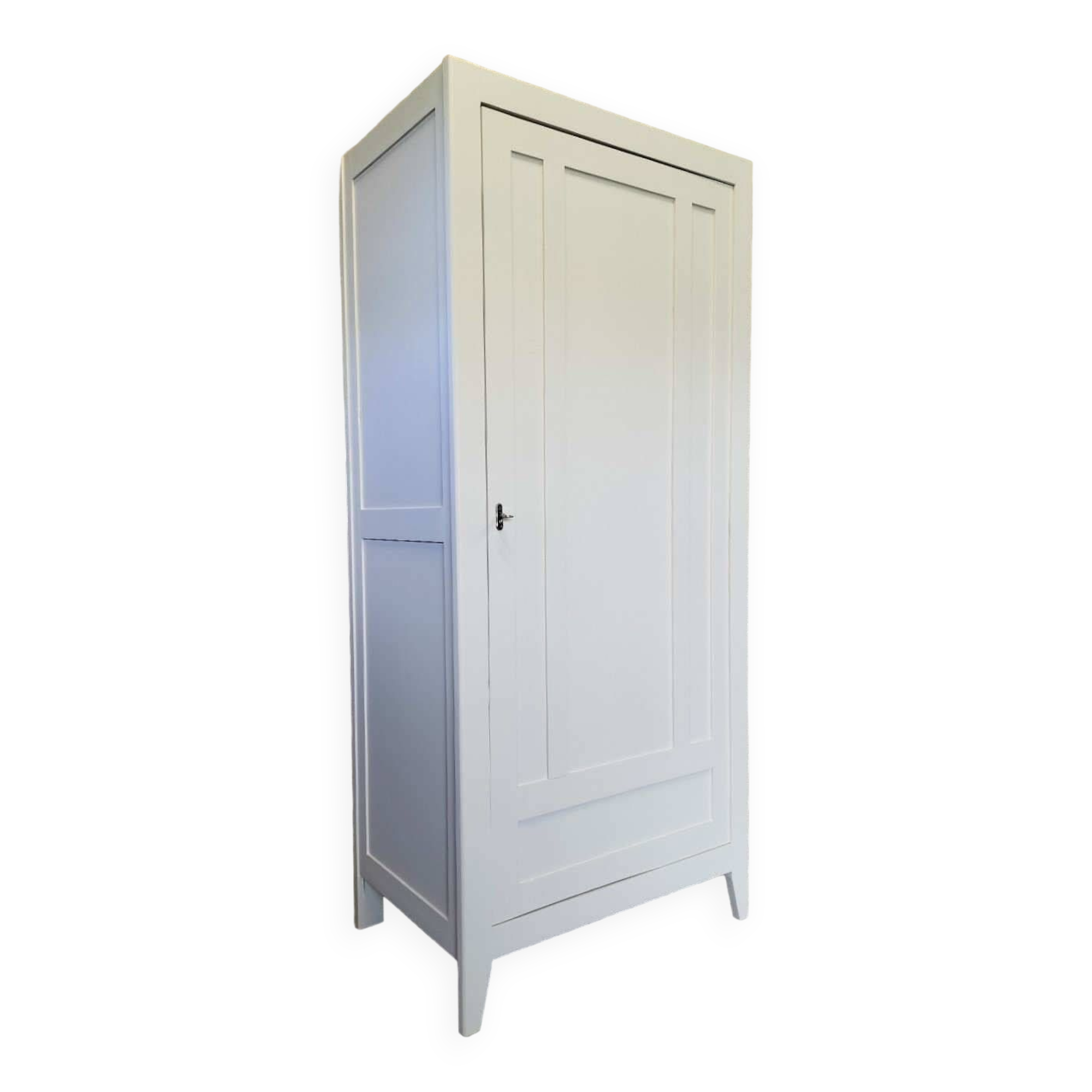 Penderie vintage en bois