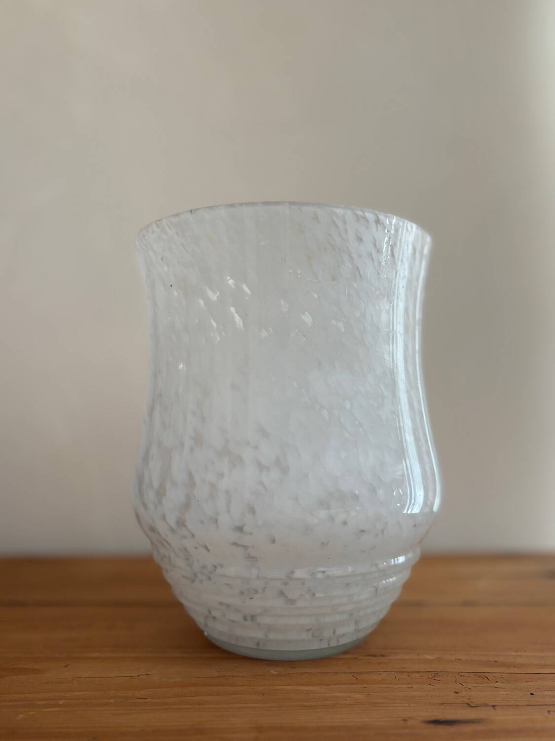 Vase verre de clichy blanc années 20 art déco