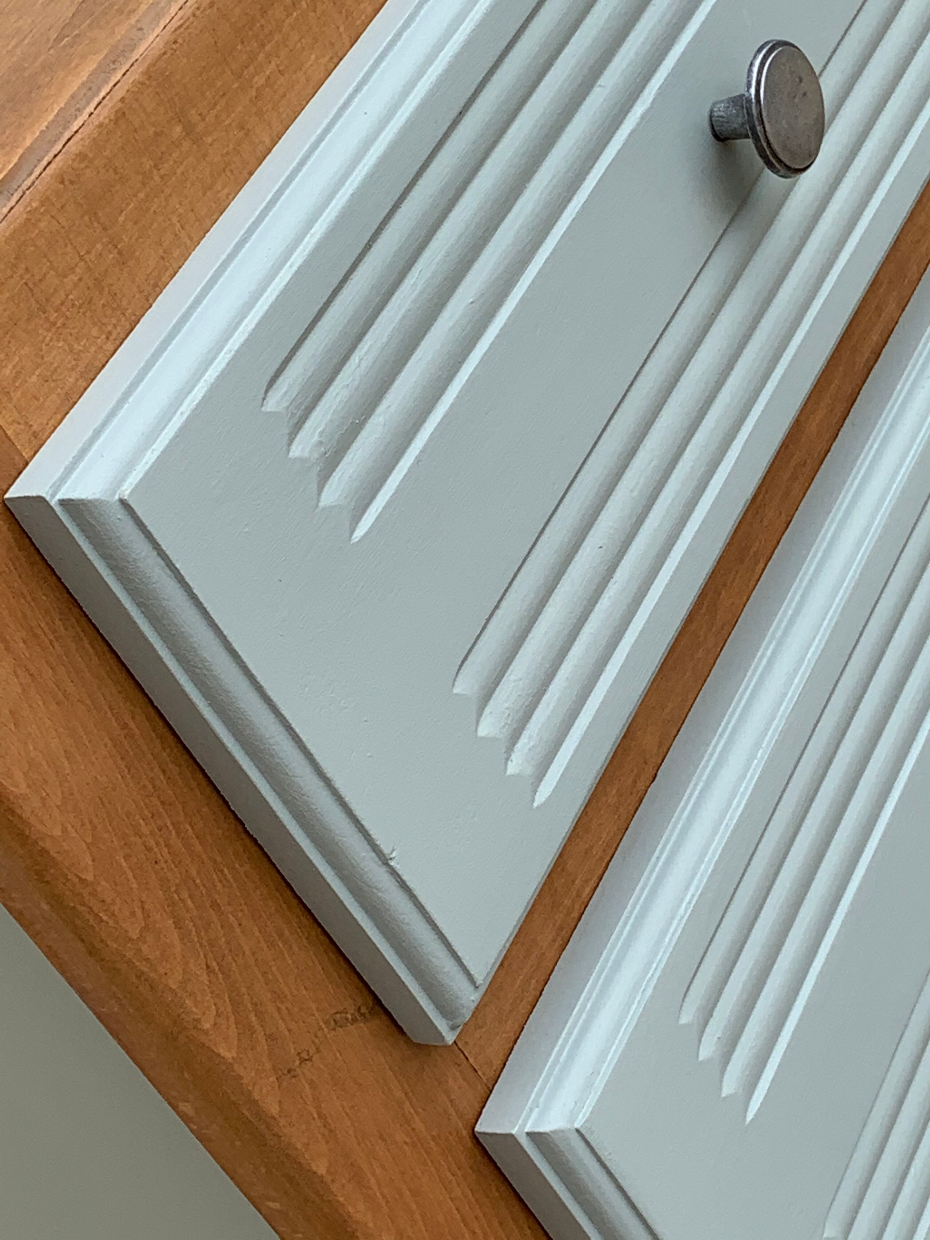 Art Deco 1940 chest of drawers