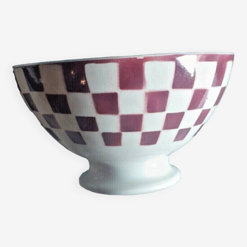 Antique red and white checker bowl kitchen deco collection