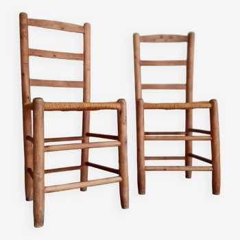 Paire de chaises en bois et paille